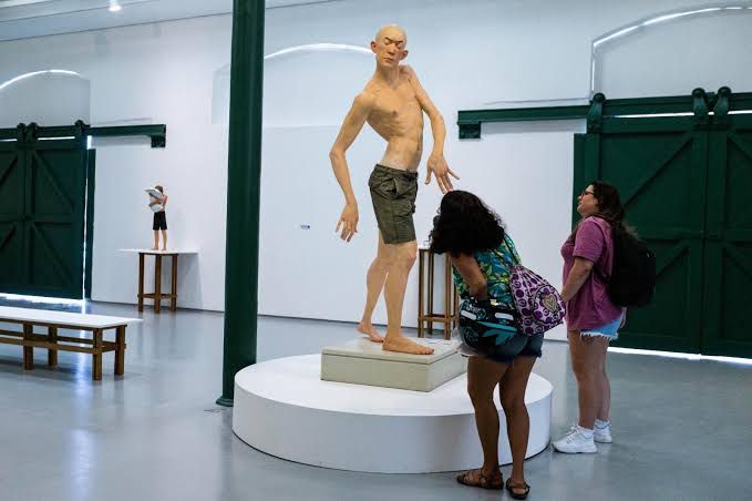 Exposição com obras hiper-realistas chega a Fortaleza.