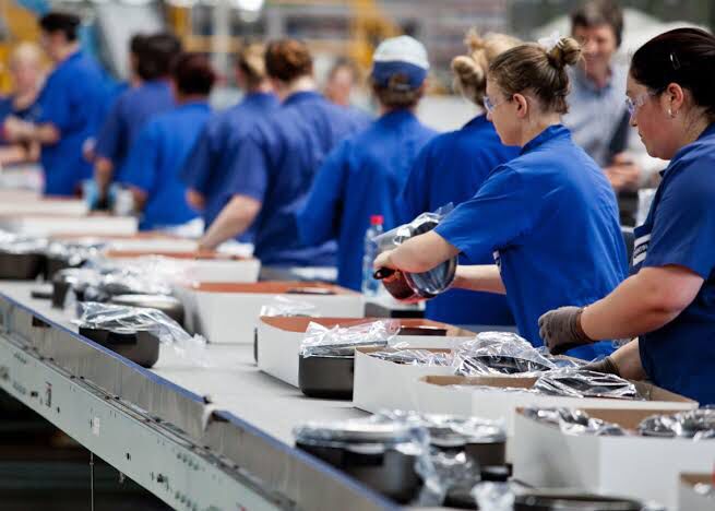 Produção industrial do Ceará cresce 2,6% em maio e supera média nacional.