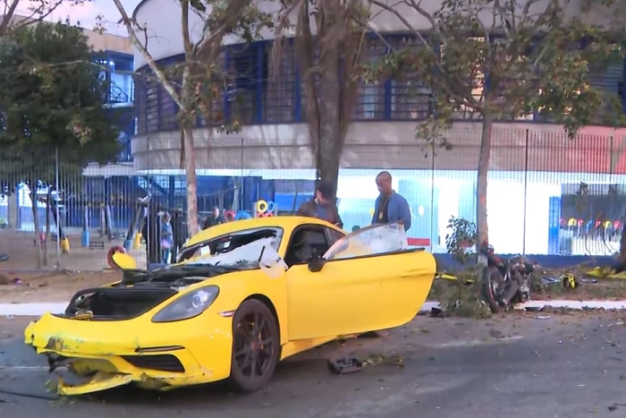 Motorista de Porsche atropela e mata motociclista em São Paulo.