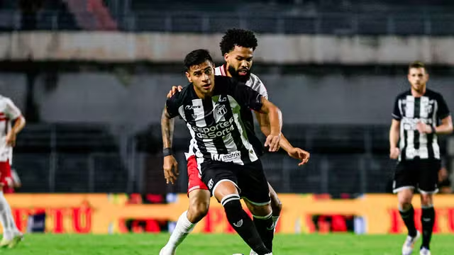 Ceará vence o CRB.