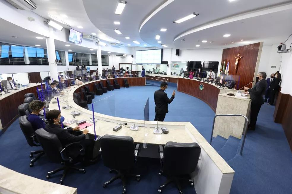 Câmaras municipais poderão ter mudança significativa com novos candidatos a vereador