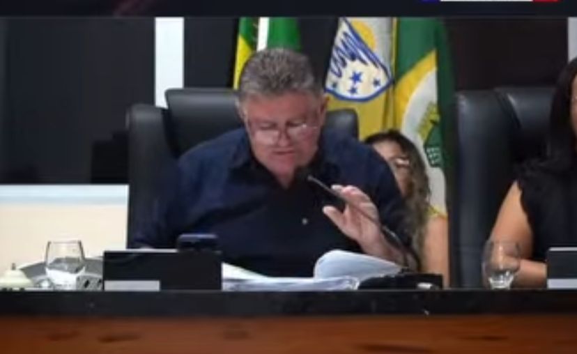 CÂMARA MUNICIPAL APROVA PROJETO QUE GARANTE DIREITO PARA FAMILIARES E RESPONSÁVEIS DE PESSOAS ATÍPICAS EM REDENÇÃO