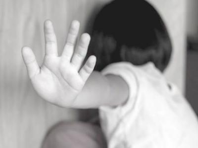 Mulher dopa e arranca genitália de companheiro que teria alisado a filha de 11 anos