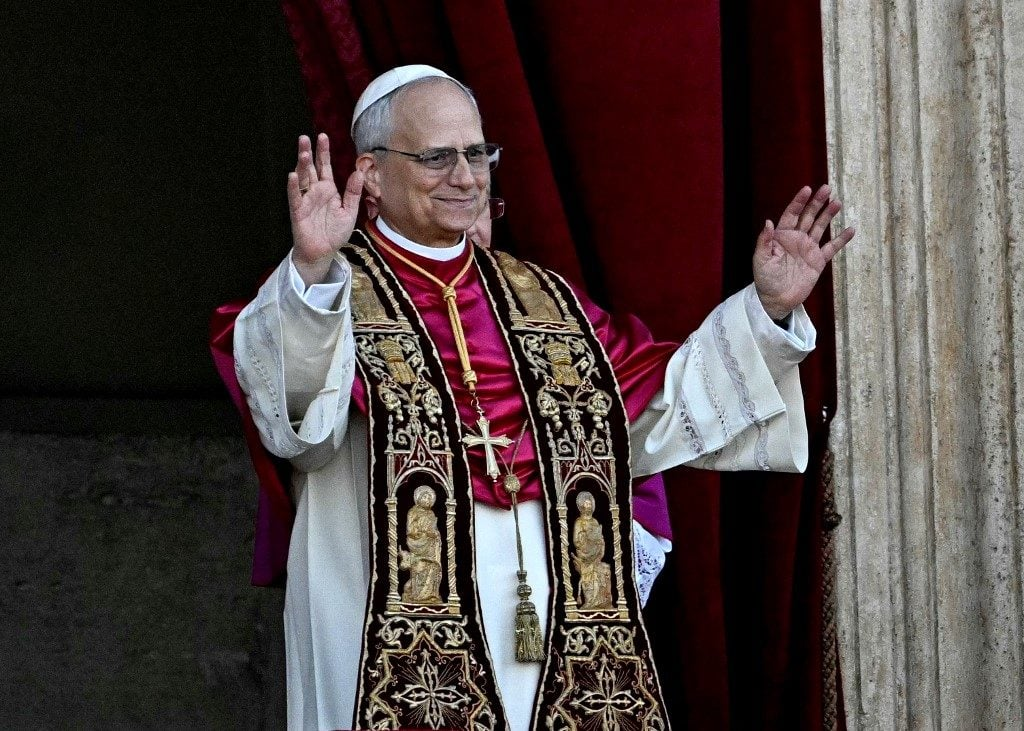 Leão XIV o Novo papa é apresentado ao mundo
