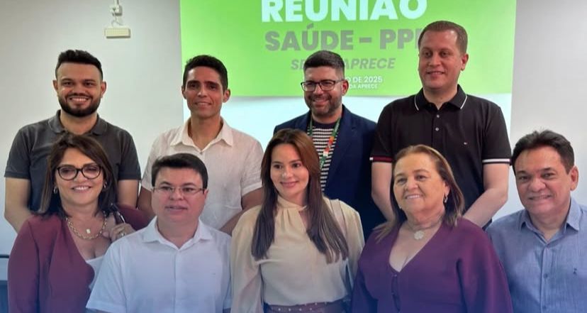 Prefeito Marcondes Barbosa participa de reunião para discutir avanços na saúde dos municípios cearenses