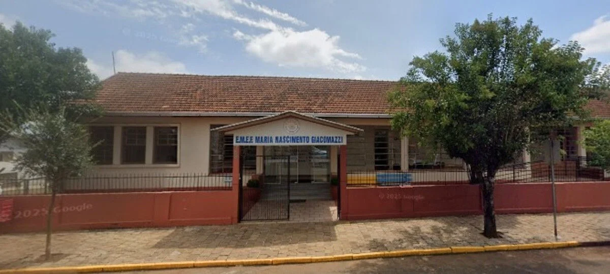 Adolescente invade escola com faca e mata uma criança no RS; a professora e outros estudantes foram feridos