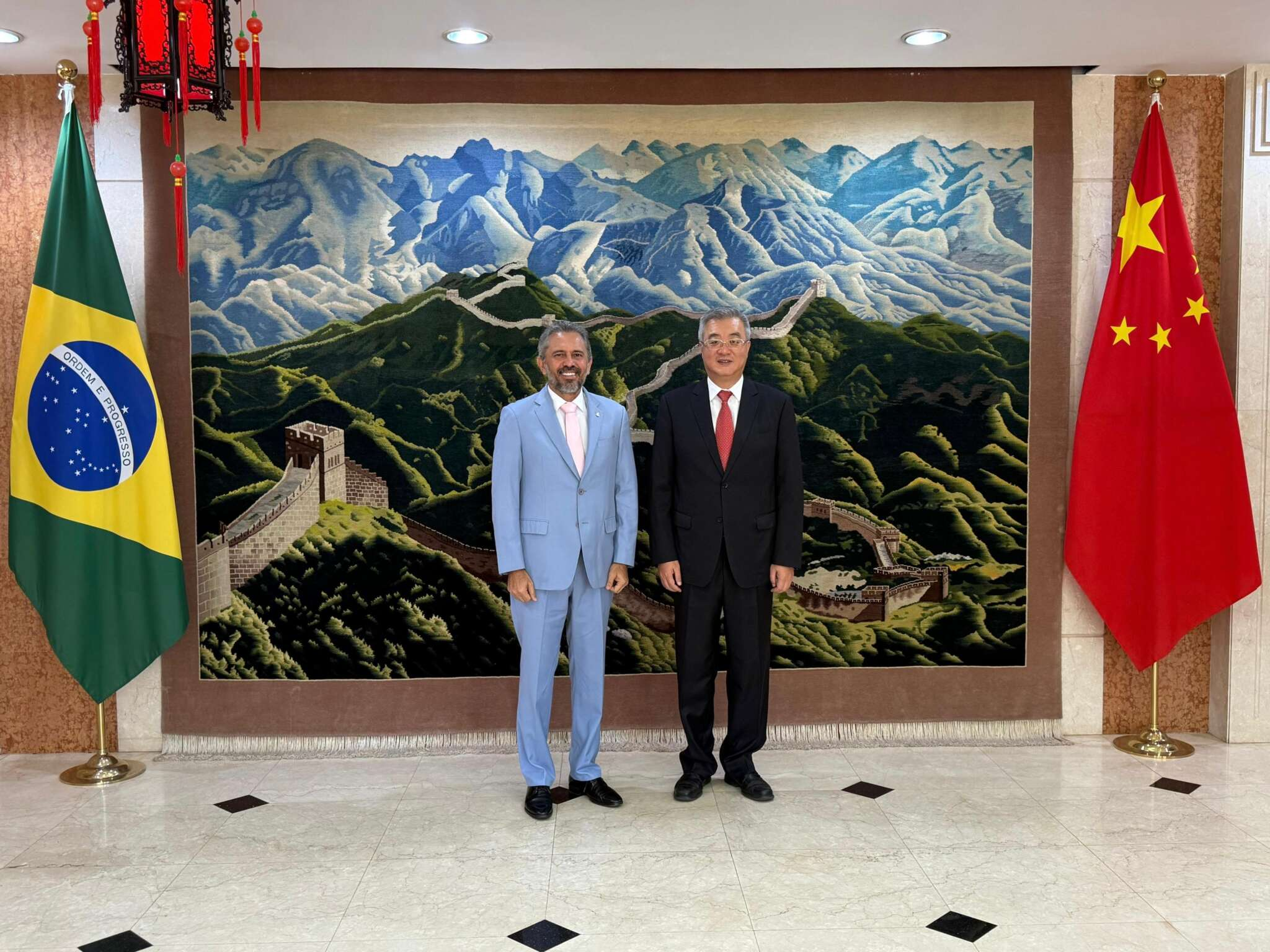 Governo do Ceará e Embaixada da China se reúnem para tratar de parcerias econômicas