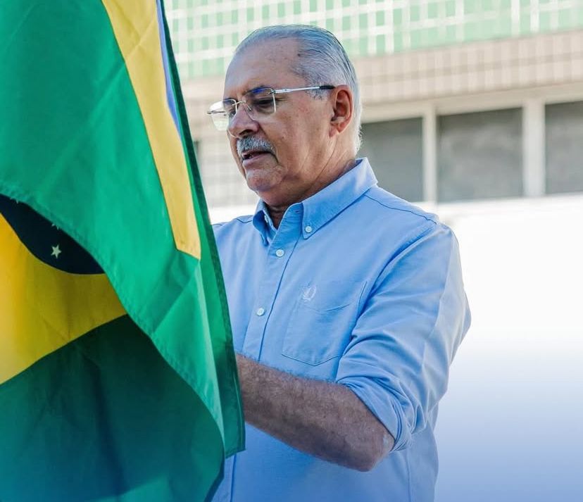 Prefeito Nezinho Farias, de Horizonte, é reconhecido pela 17ª vez entre os melhores prefeitos do Ceará