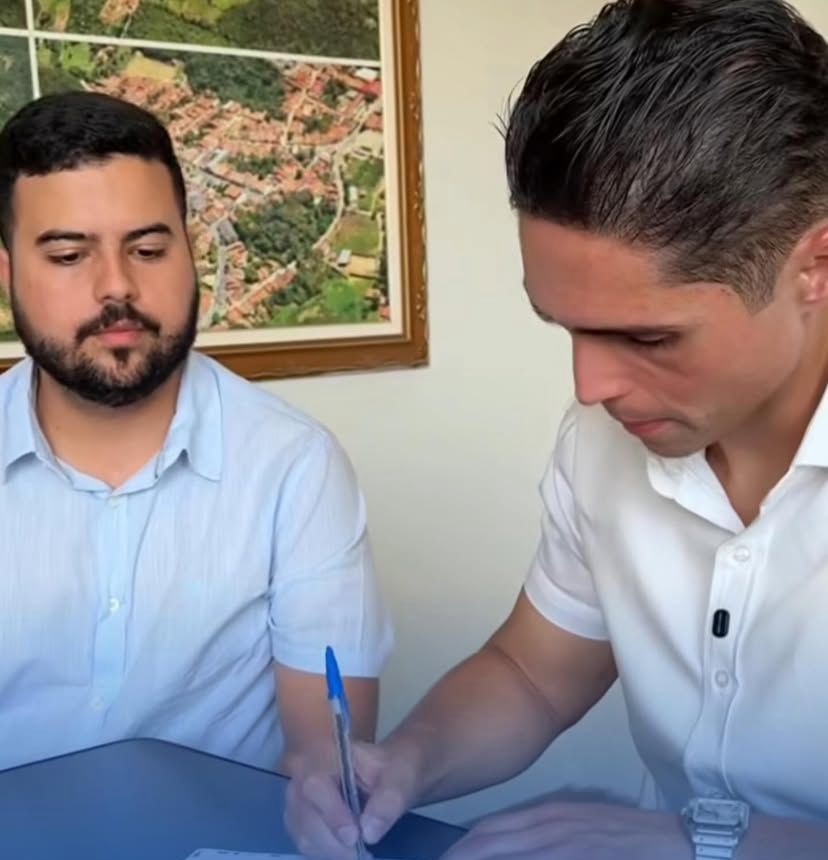 Prefeito de Palmácia assina projeto de lei do programa “Farmácia em casa”