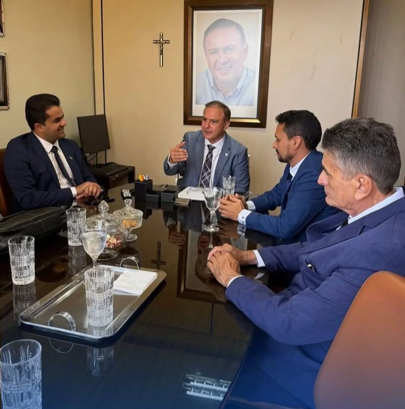 Prefeito de Mulungu garante R$ 1,5 milhões em recursos durante viagem a Brasília